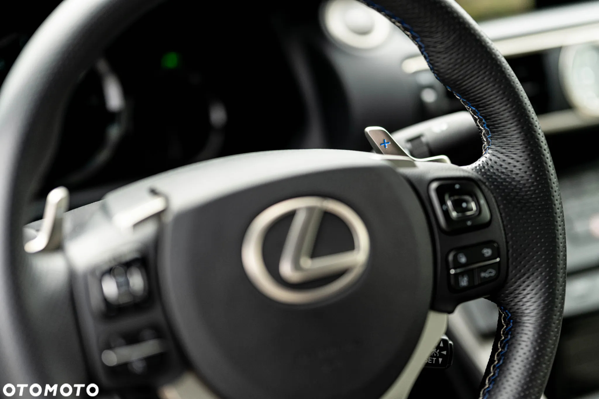 Lexus RC F Prestige - 23