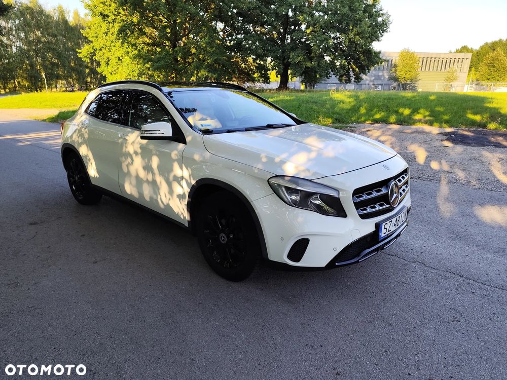 Mercedes-Benz GLA 180 (CDI) d Urban - 3