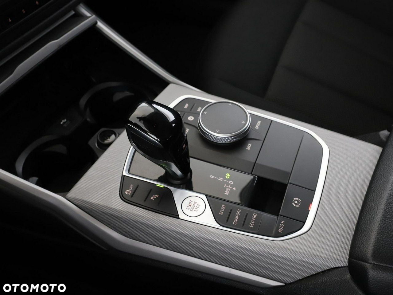 BMW Seria 3 320d xDrive Advantage - 31