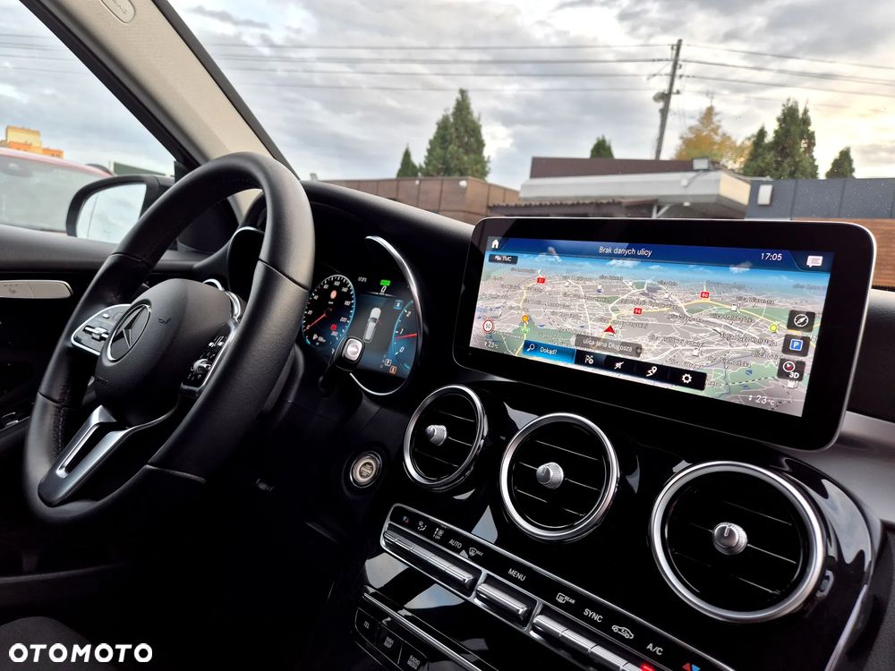 Mercedes-Benz GLC - 15