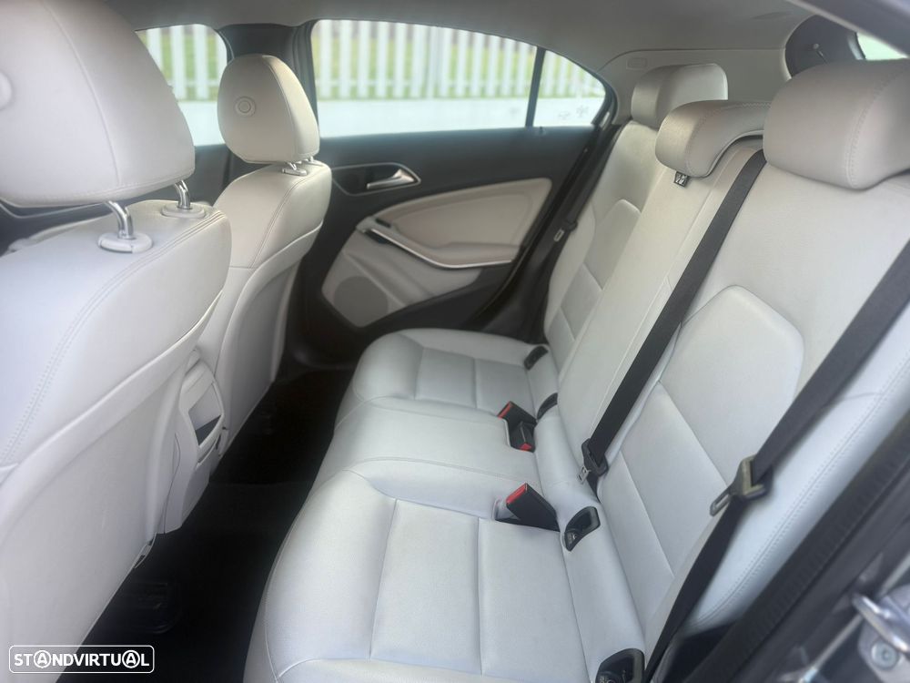 Mercedes-Benz A 180 d Urban Aut. - 7