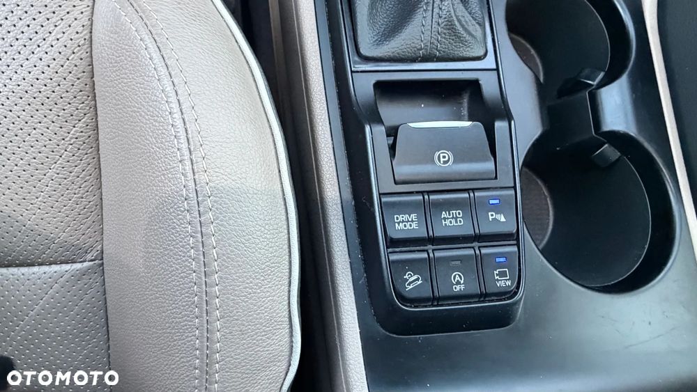 Hyundai Tucson 1.6 T-GDi Premium 4WD DCT - 9