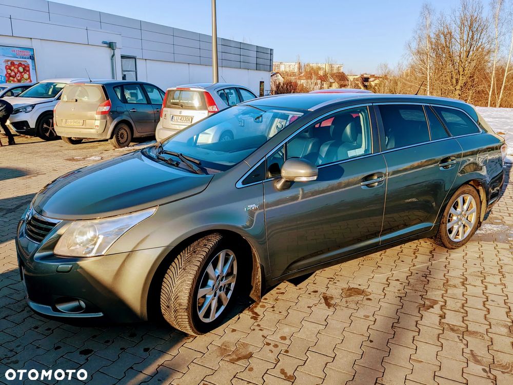 Toyota Avensis 2.2 D-CAT Prestige NAVI - 1