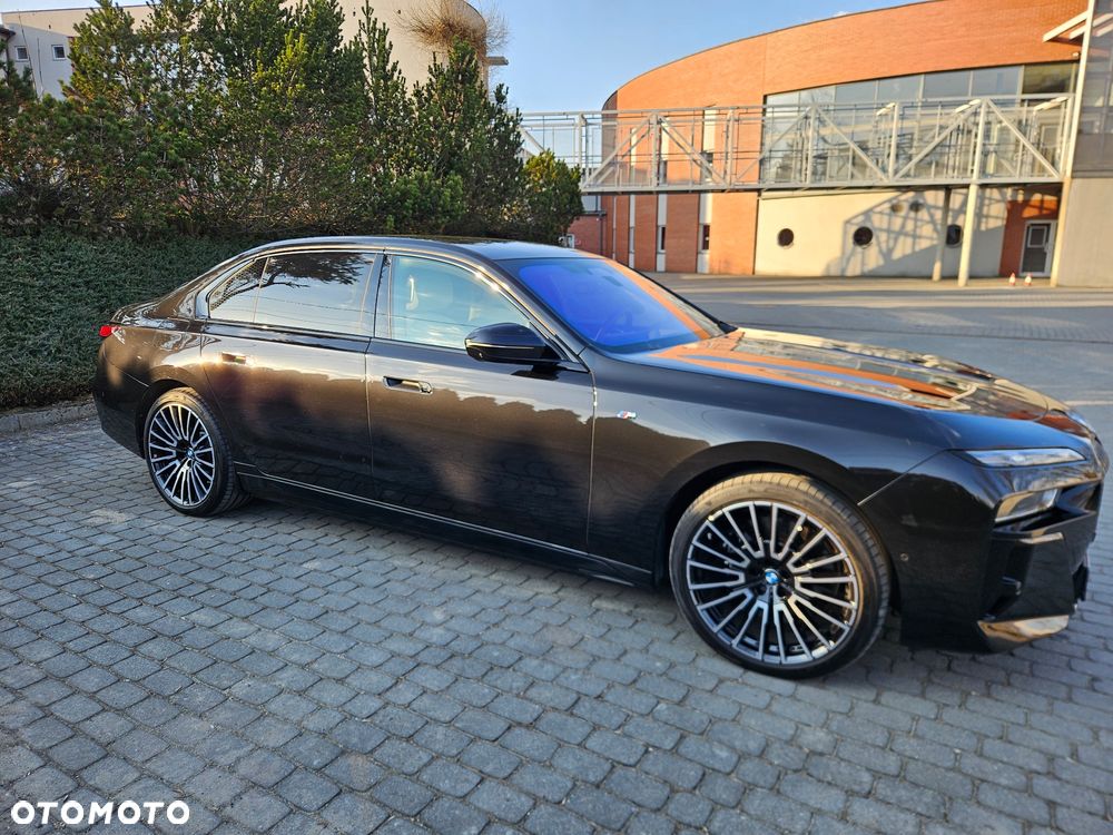BMW i7 105.7kWh xDrive60 M Sport - 2