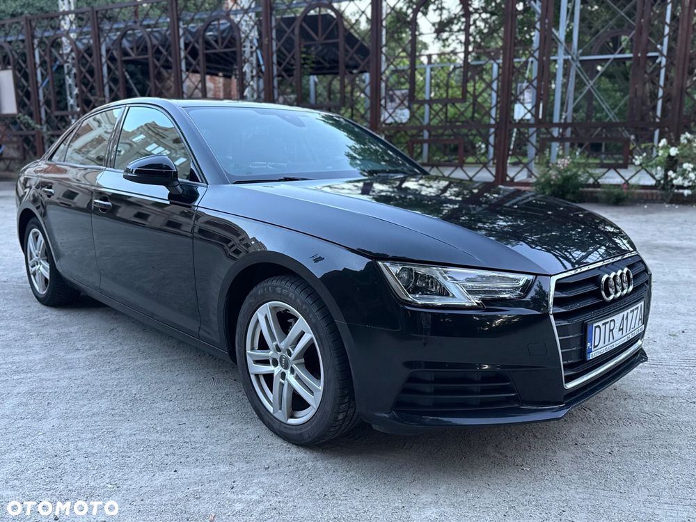 Audi A4 Limousine 2.0 TDI ultra design - 6