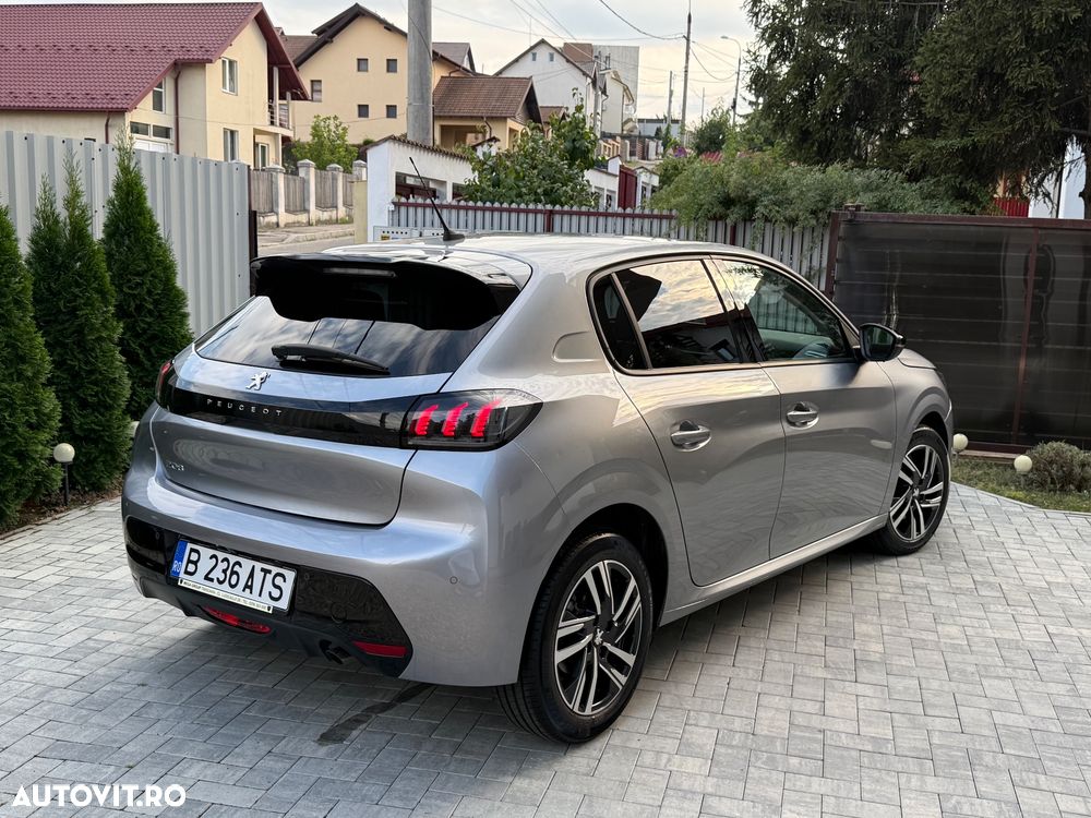Peugeot 208 1.2 L PureTech STT EAT8 Allure Pack - 8