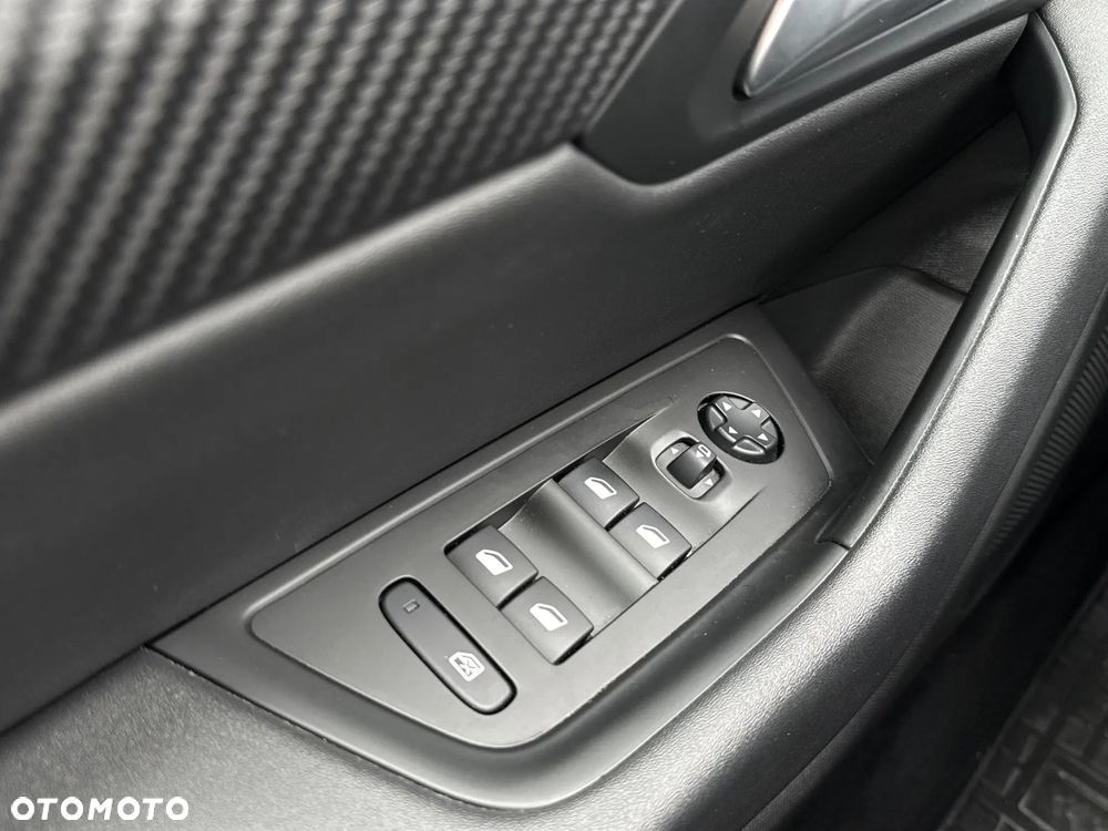 Peugeot 508 1.6 PureTech First Edition S&S EAT8 - 14