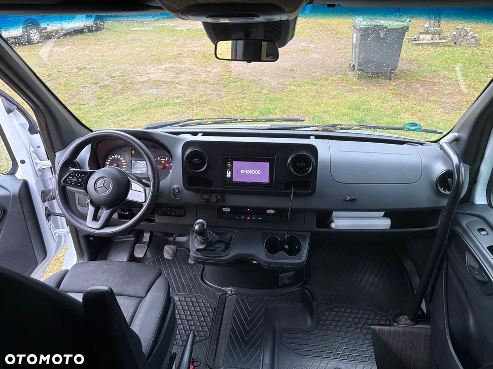 Mercedes-Benz Mercus Sprinter - 9