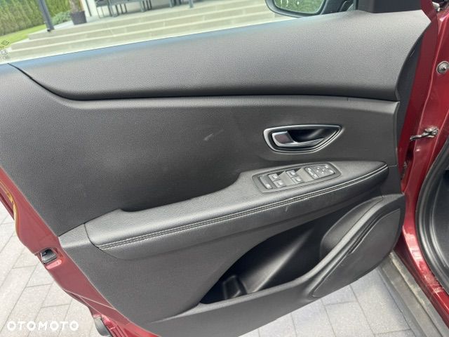 Renault Scenic - 25