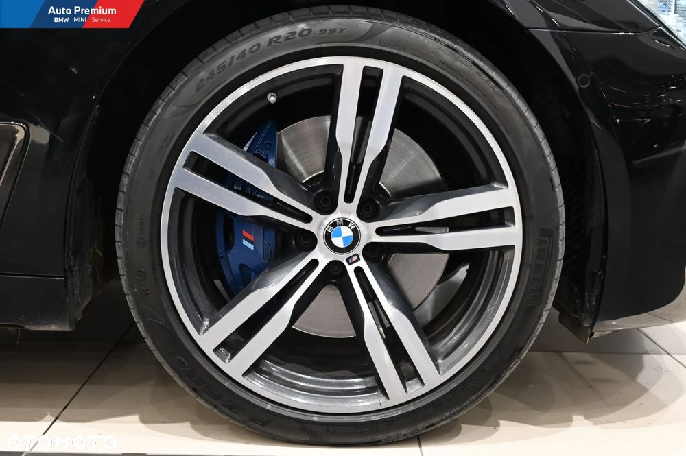BMW Seria 7 740d xDrive - 22