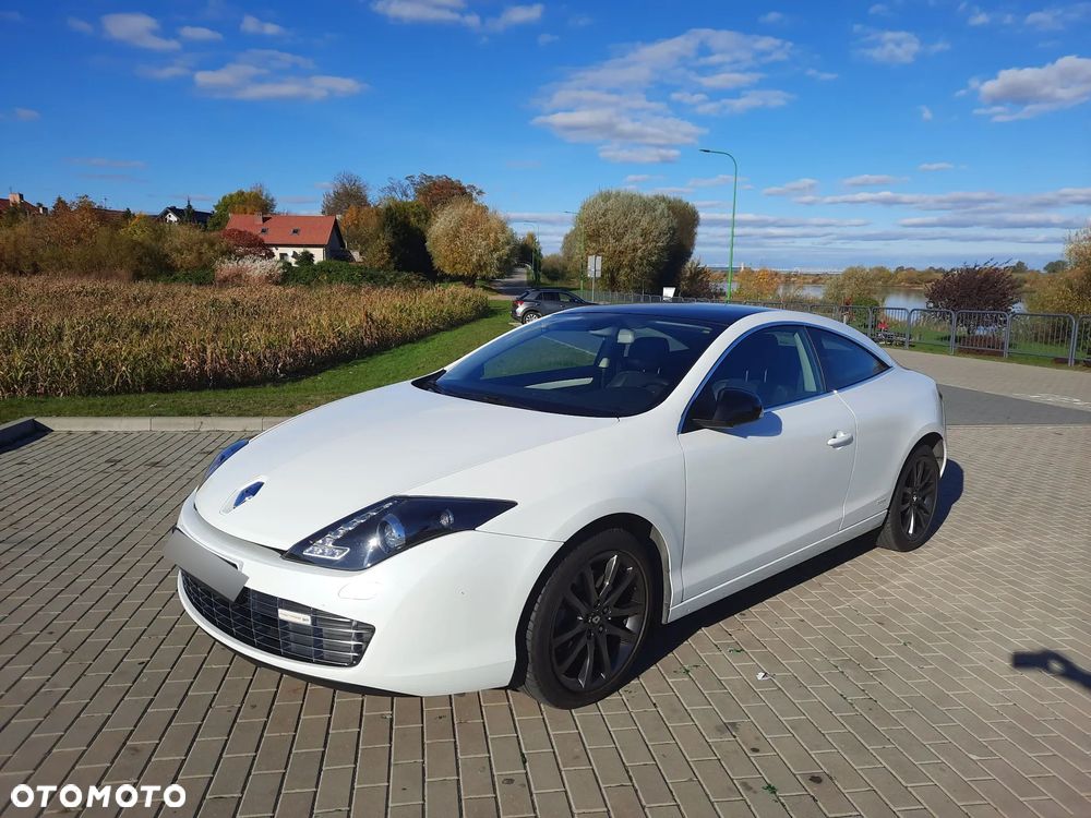 Renault Laguna 2.0 dCi Monaco GP2 - 1