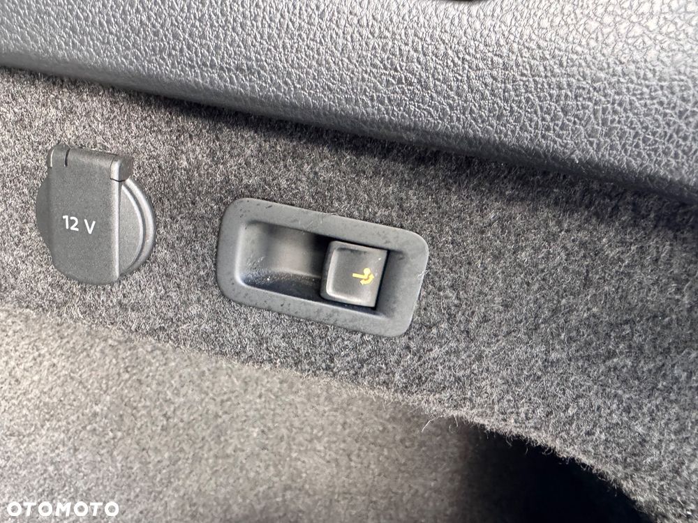 Volkswagen Passat 2.0 TDI EVO Elegance DSG - 17