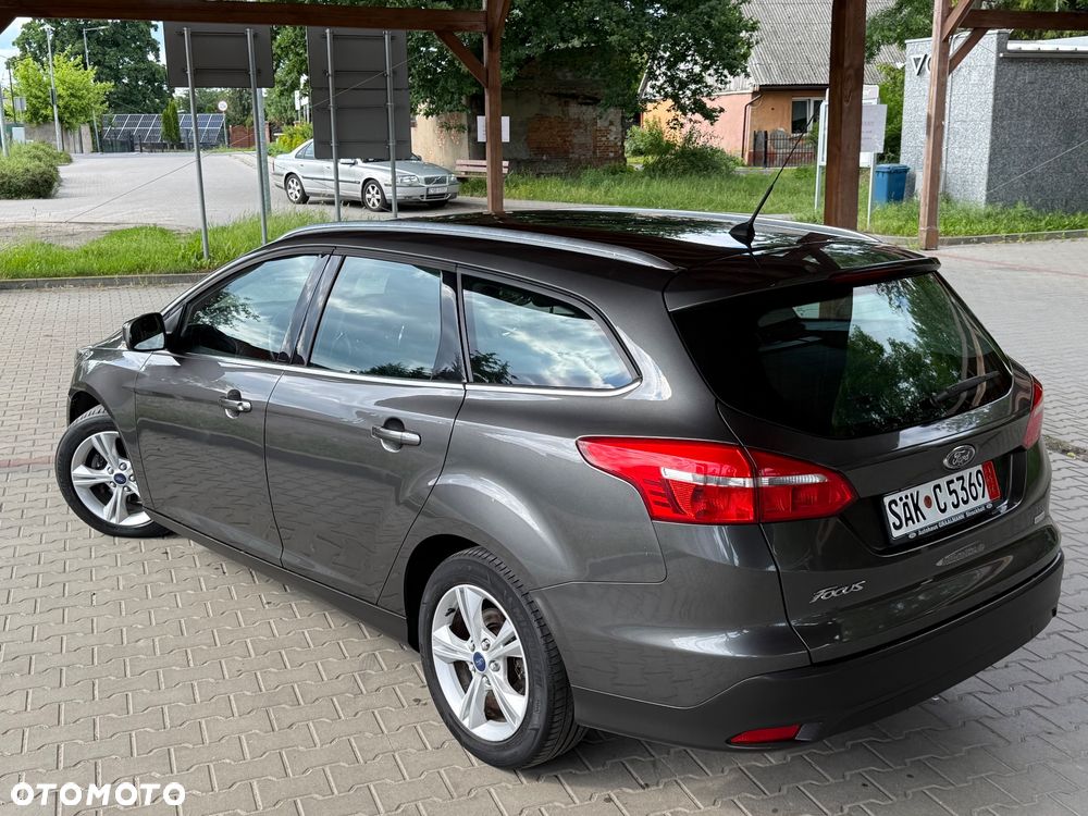 Ford Focus 1.0 EcoBoost Titanium - 11