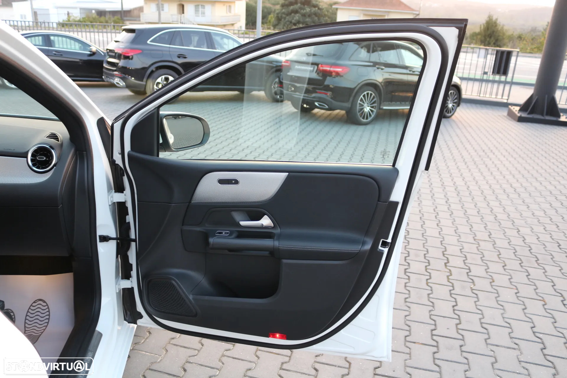 Mercedes-Benz B 180 d Style Aut. - 31