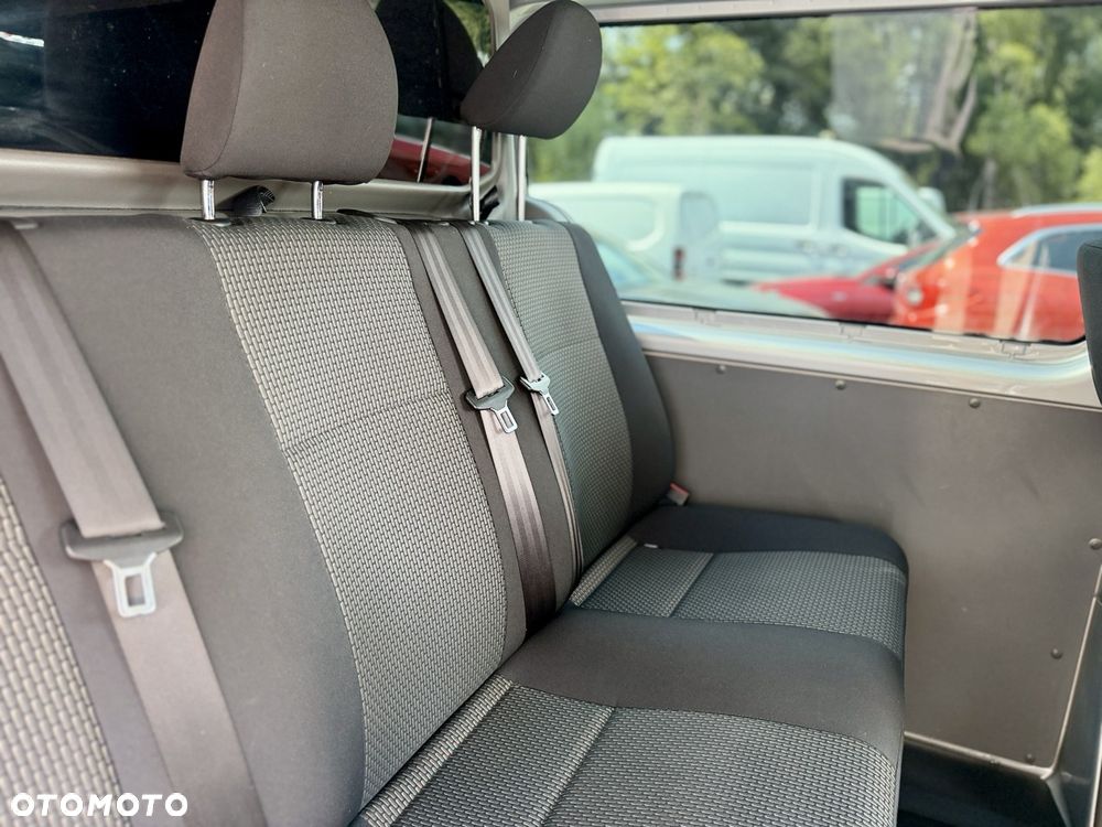 Volkswagen Transporter - 18