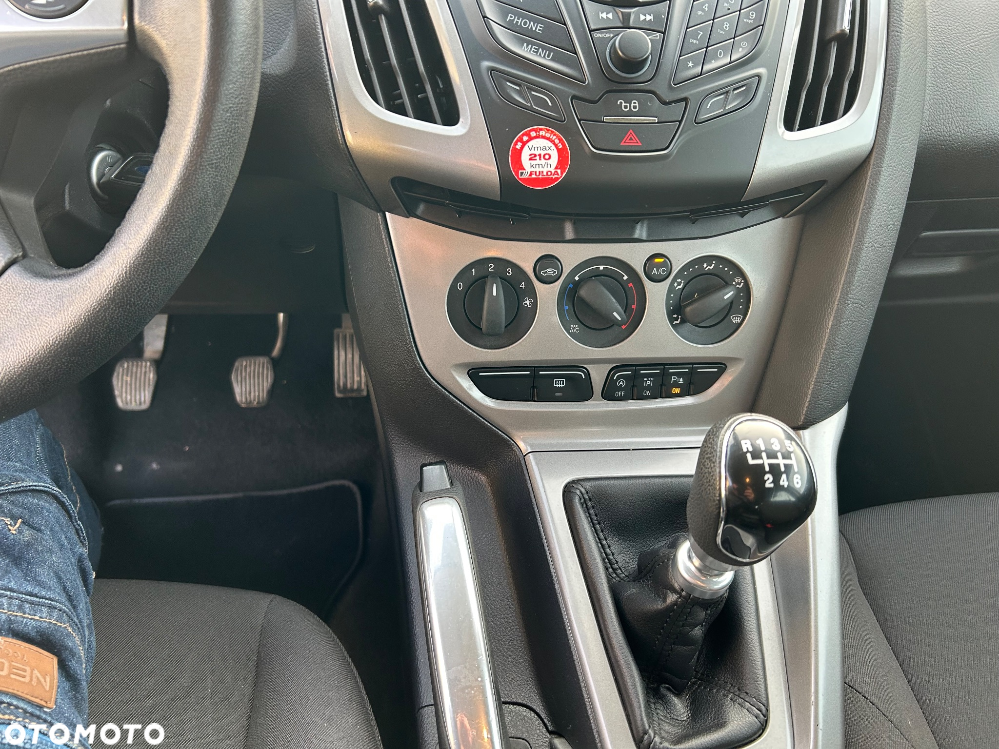 Ford Focus 1.0 EcoBoost Start-Stopp-System Champions Edition - 17