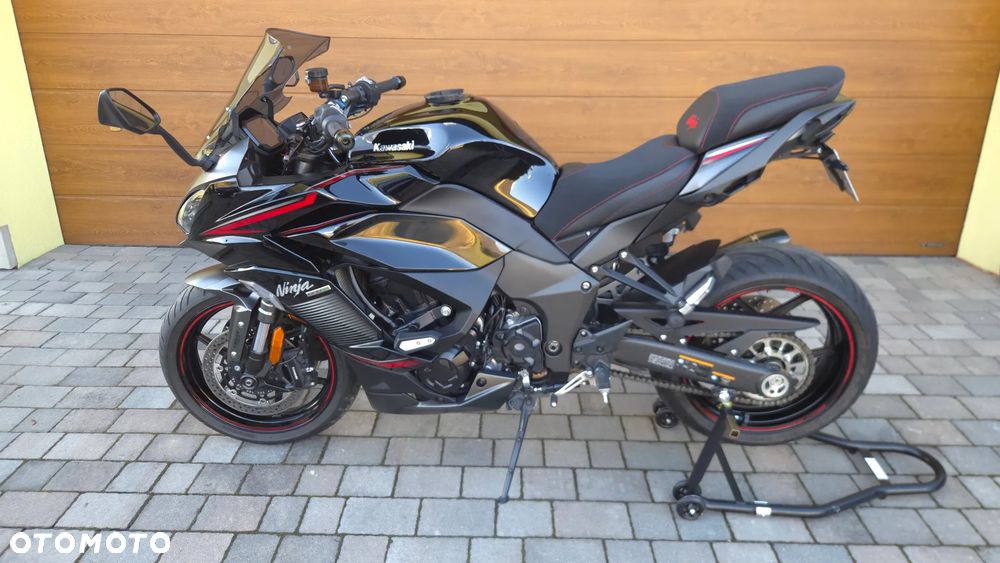 Kawasaki Ninja 1000 SX - 2