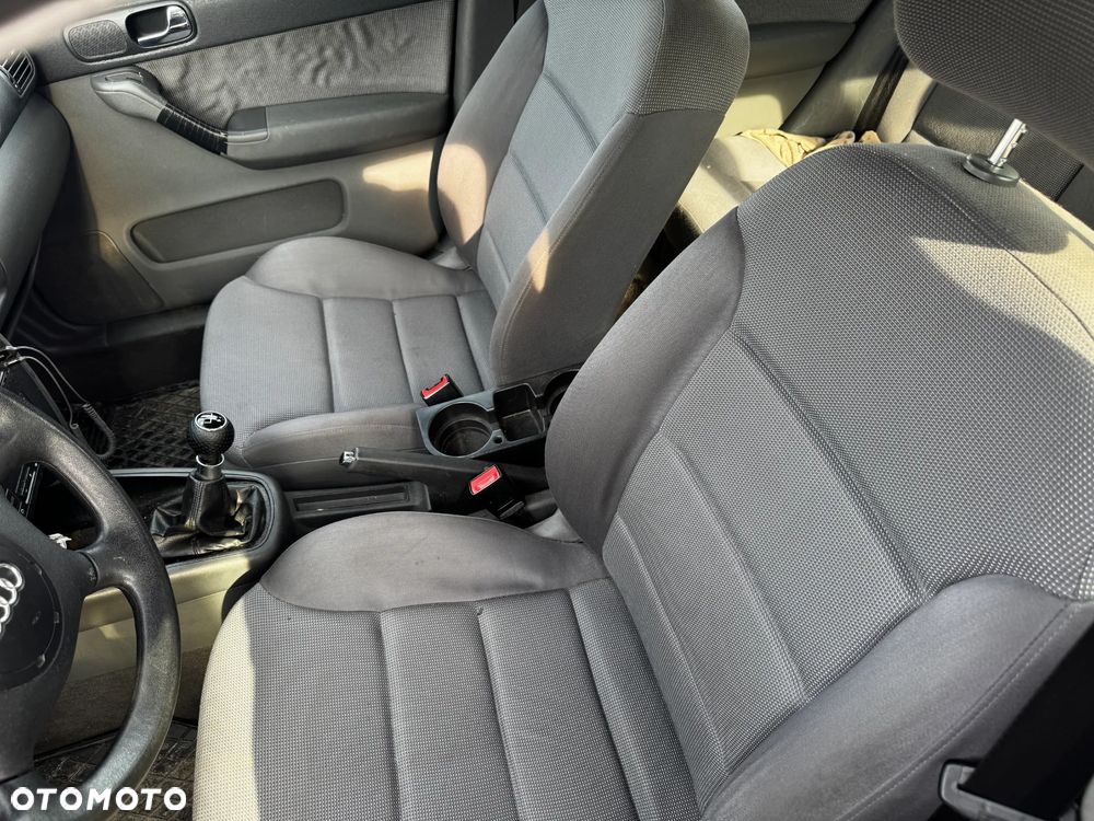 Audi A3 Sportback 1.6 Ambition - 8