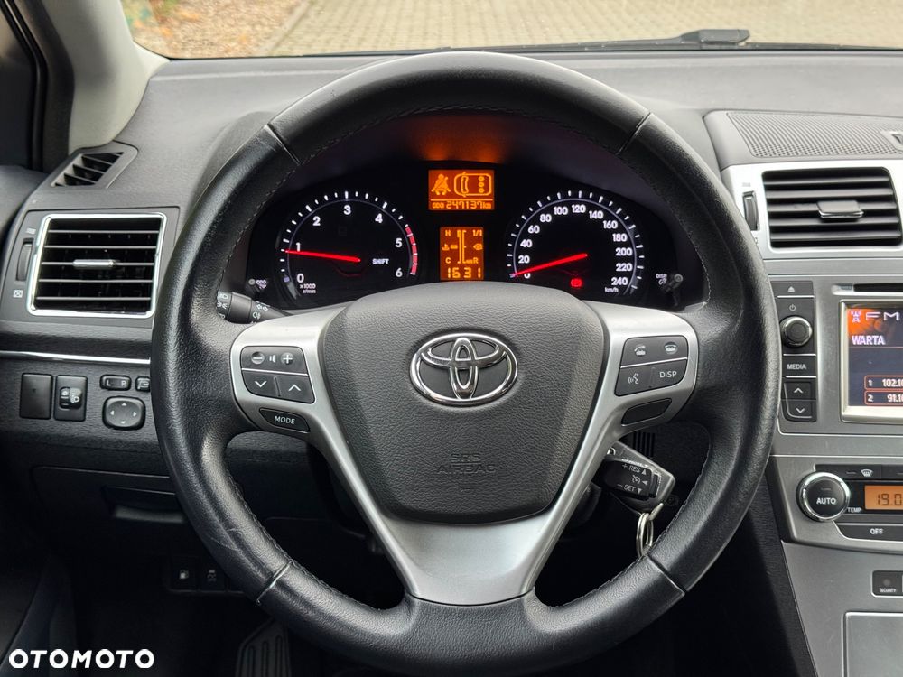 Toyota Avensis 2.0 D-4D Executive - 31