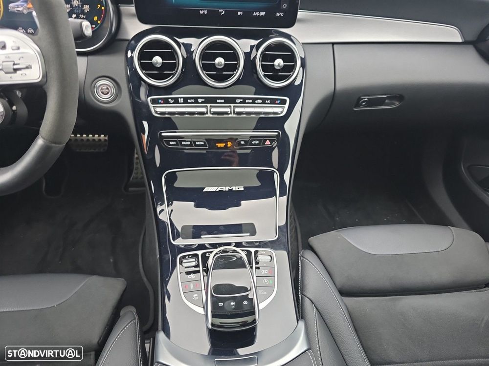 Mercedes-Benz C 63 AMG S - 11