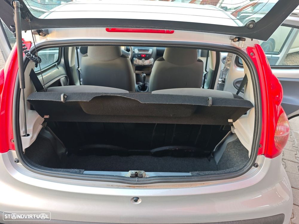 Peugeot 107 1.0 Active - 16