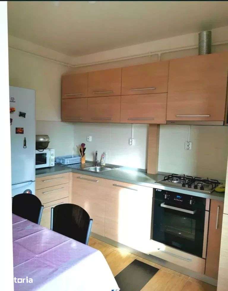 Apartament 3 camere pe 2 nivele, Str. Avram Iancu, Restaurant AS — fotografia 3