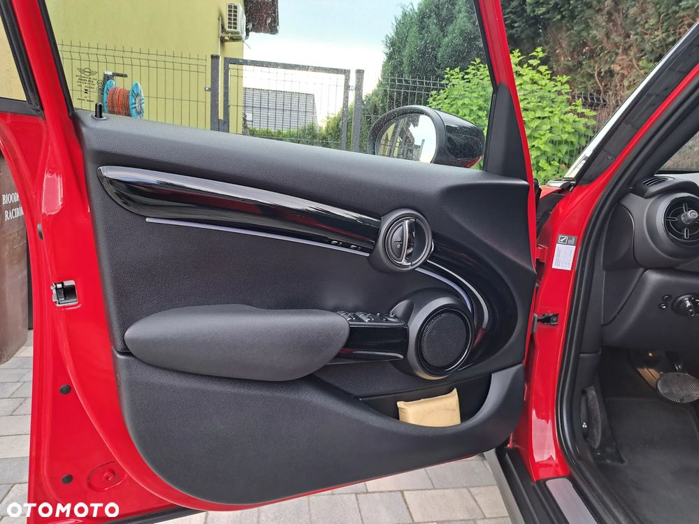 MINI Cooper Classic Trim - 32