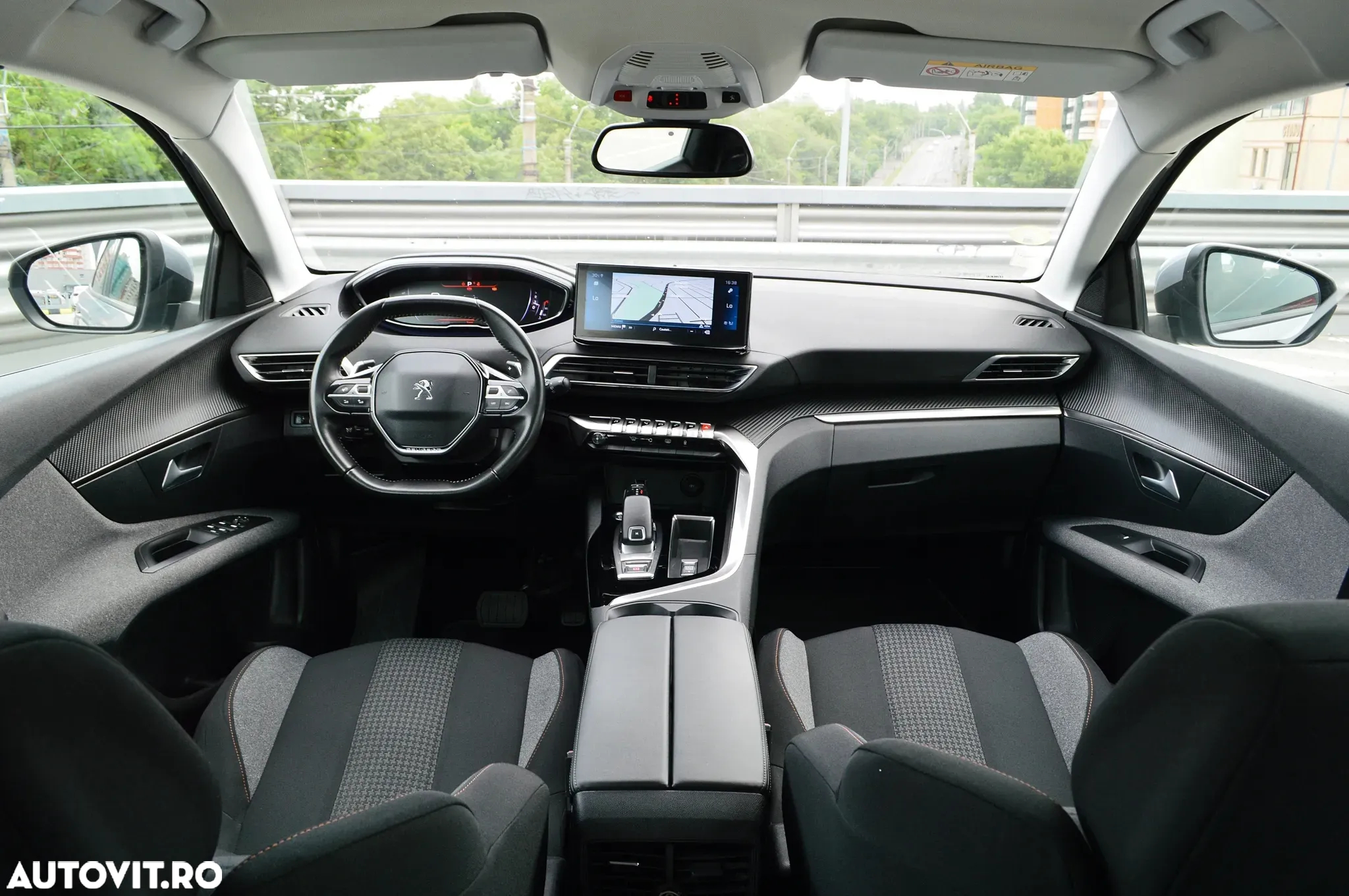 Peugeot 3008 1.5 BlueHDI 130 S&S EAT8 Allure - 3