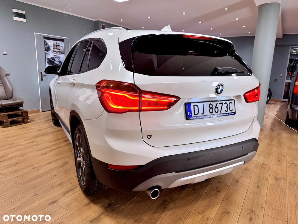 BMW X1 sDrive18i Sport Line - 5