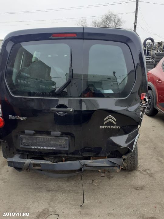 Dezmembrez Citroen Berlingo Peugeot Partner model de la 2008 - 2