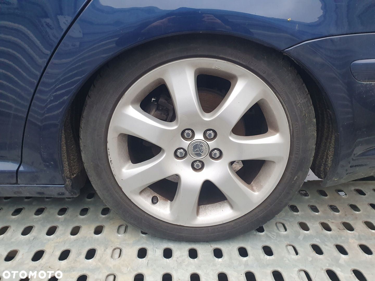 Felgi aluminiowe 17 cali 5x100 toyota Avensis t25 ładne - 4