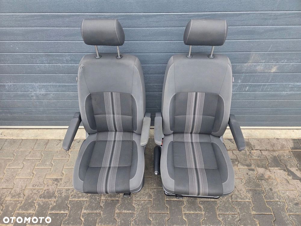 VW T5 T6 fotel tył drugi rząd nieobrotowy MATCH - 1