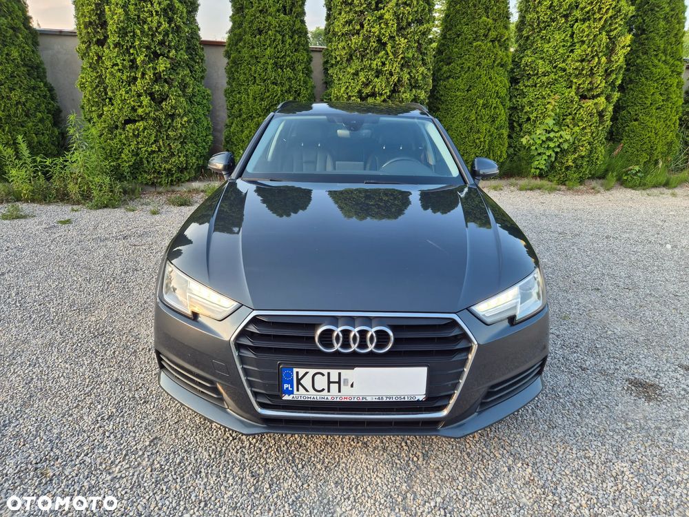 Audi A4 Avant 35 TDI S tronic design - 28