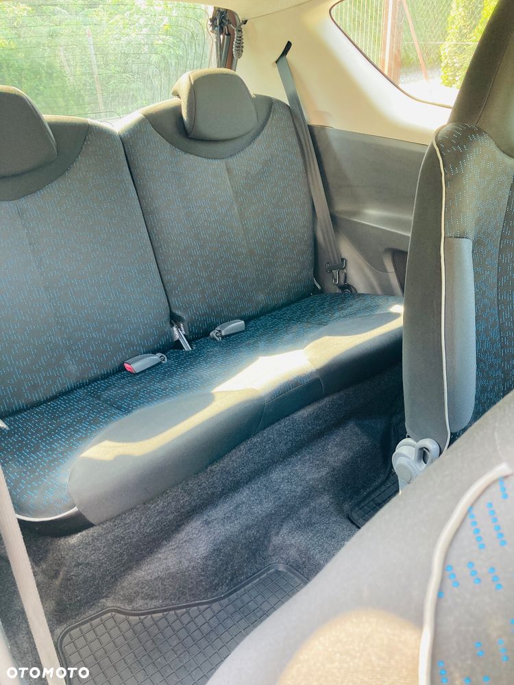 Peugeot 107 1.0 Urban Move - 9