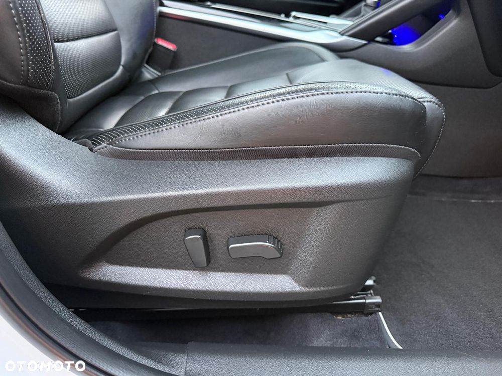 Renault Koleos 2.0 dCi Initiale Paris 4x4 X-Tronic - 24