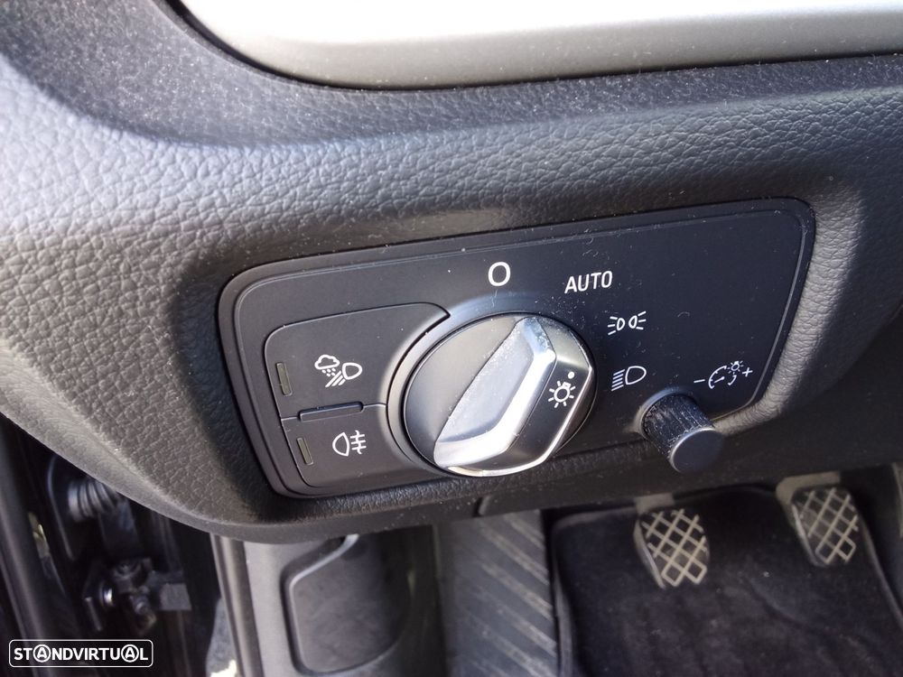 Audi A3 Sportback 1.6 TDI Design - 20