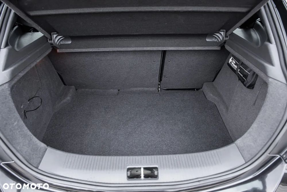 Opel Astra 2.0 Turbo Edition Plus - 29