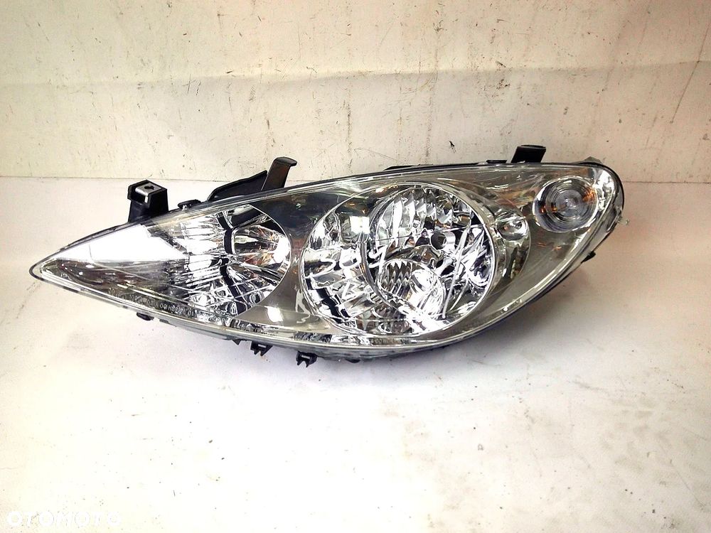 peugeot 307 lampa przód lewa przednia nowa