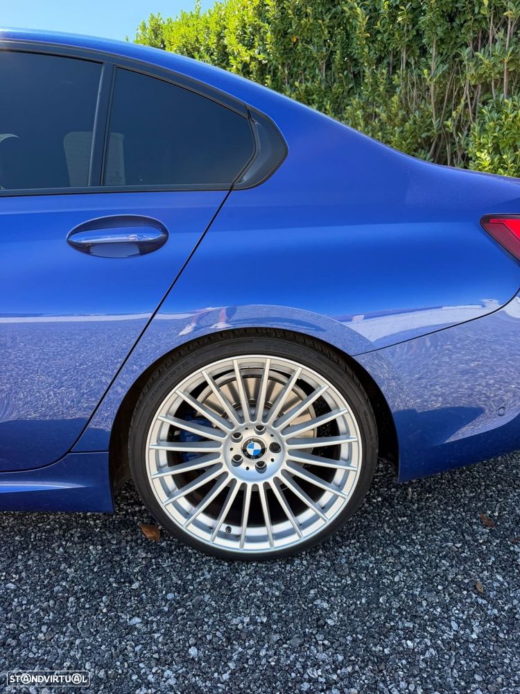 BMW 320 d Pack M Shadow Auto - 17