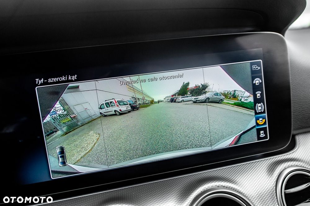 Mercedes-Benz Klasa E 250 9G-TRONIC Avantgarde - 25