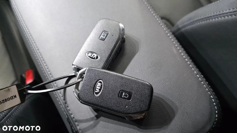 Kia K5 - 20