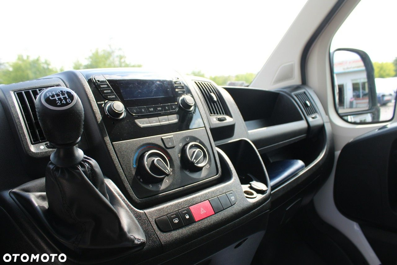 Peugeot Boxer - 25