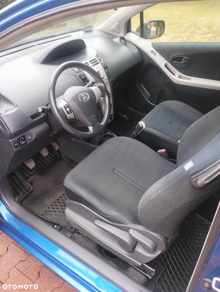 Toyota Yaris - 3