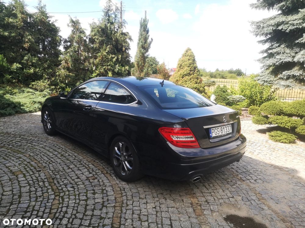 Mercedes-Benz C-Class 2012 photo 4