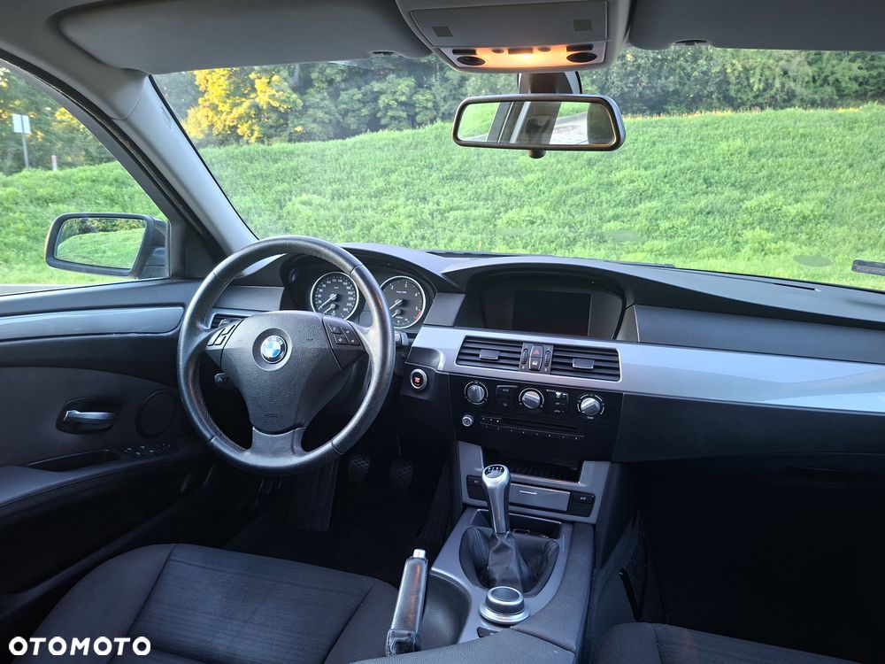 BMW Seria 5 520d - 6