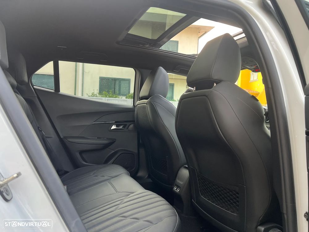 Peugeot 2008 PureTech 130 EAT8 GT - 18