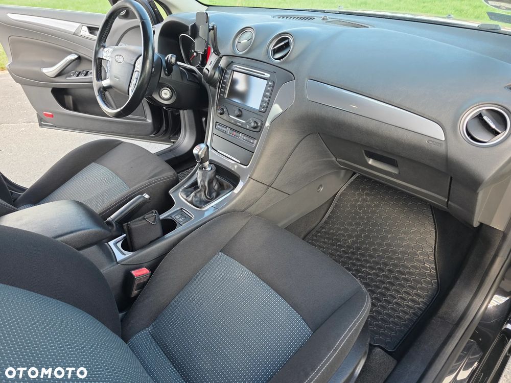 Ford Mondeo 1.6 TDCi Ambiente - 11