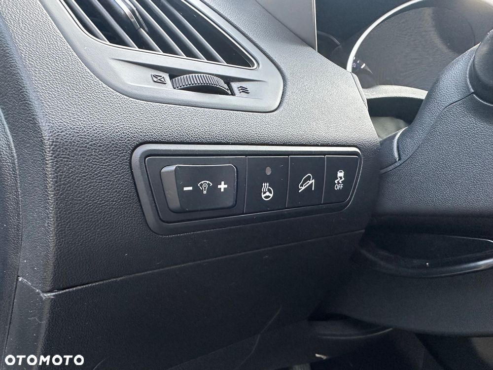 Hyundai ix35 2.0 CRDi 4WD Automatik Fifa World Cup Gold Edition - 14