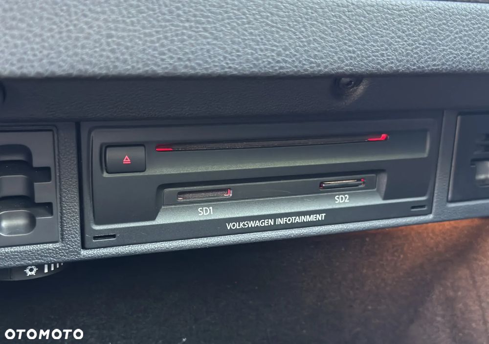 Volkswagen Golf - 32