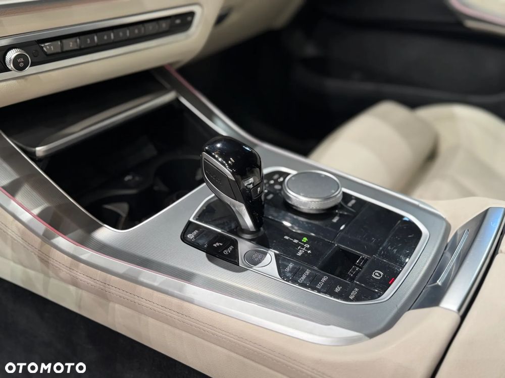 BMW X5 xDrive25d - 12
